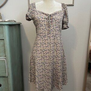 - Sweatheart Summer Dress